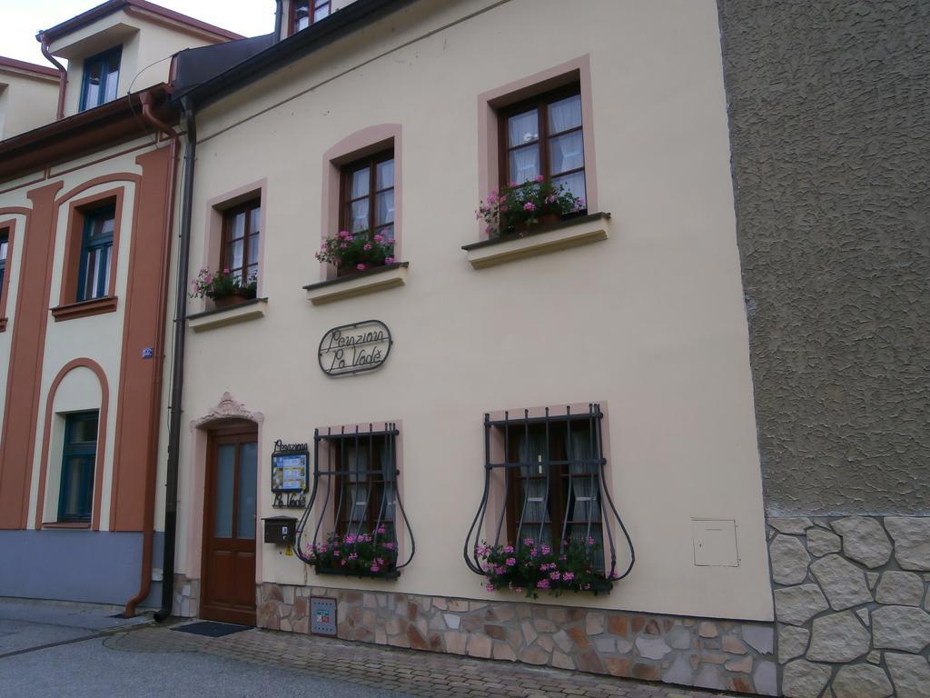 Penzion Po Vode Hotel Cesky Krumlov Bagian luar foto